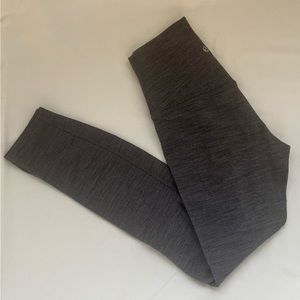 grey lulu lemon leggings